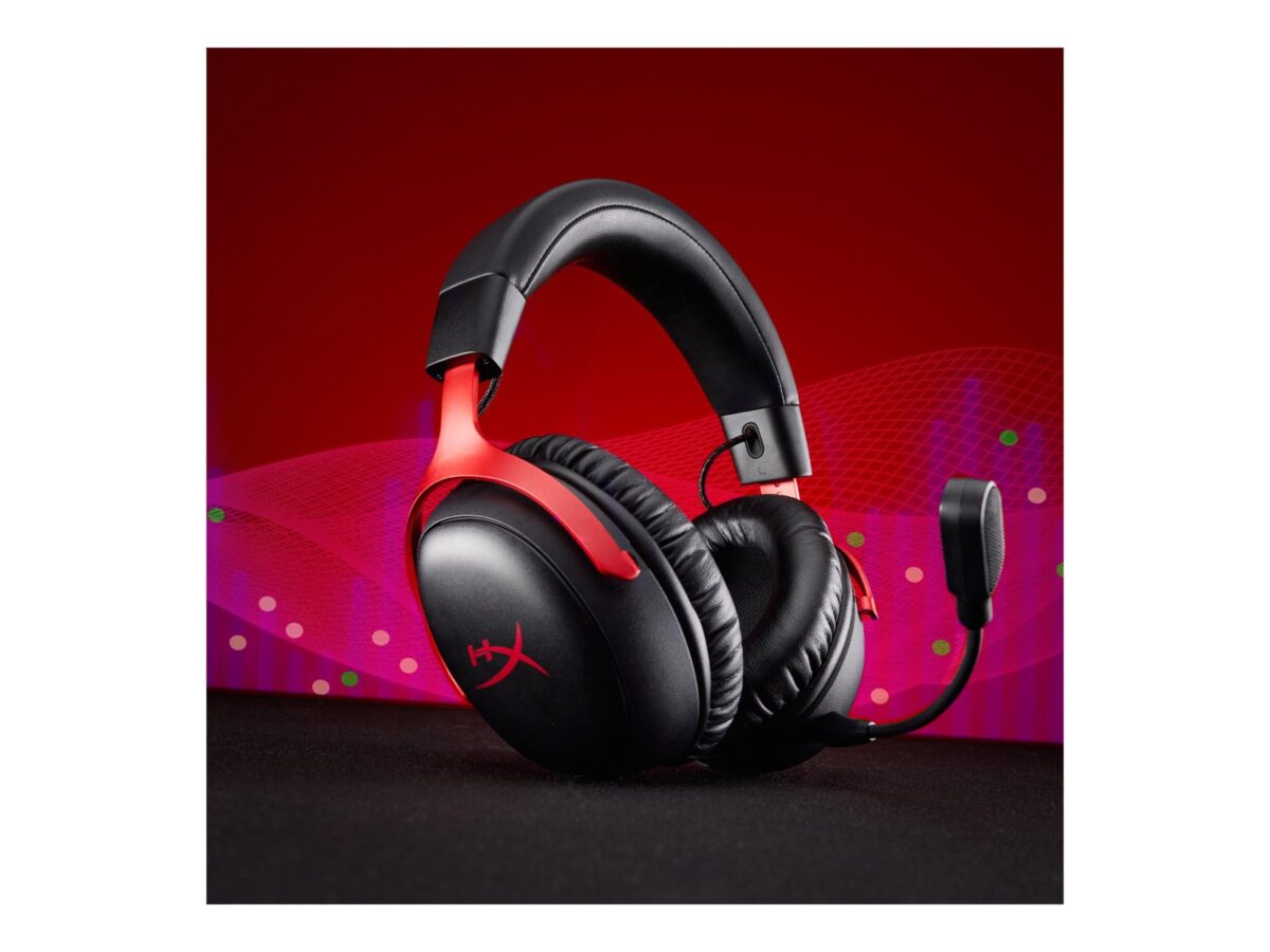 HyperX Cloud III S Wireless Gaming Headset, Black - Image 2